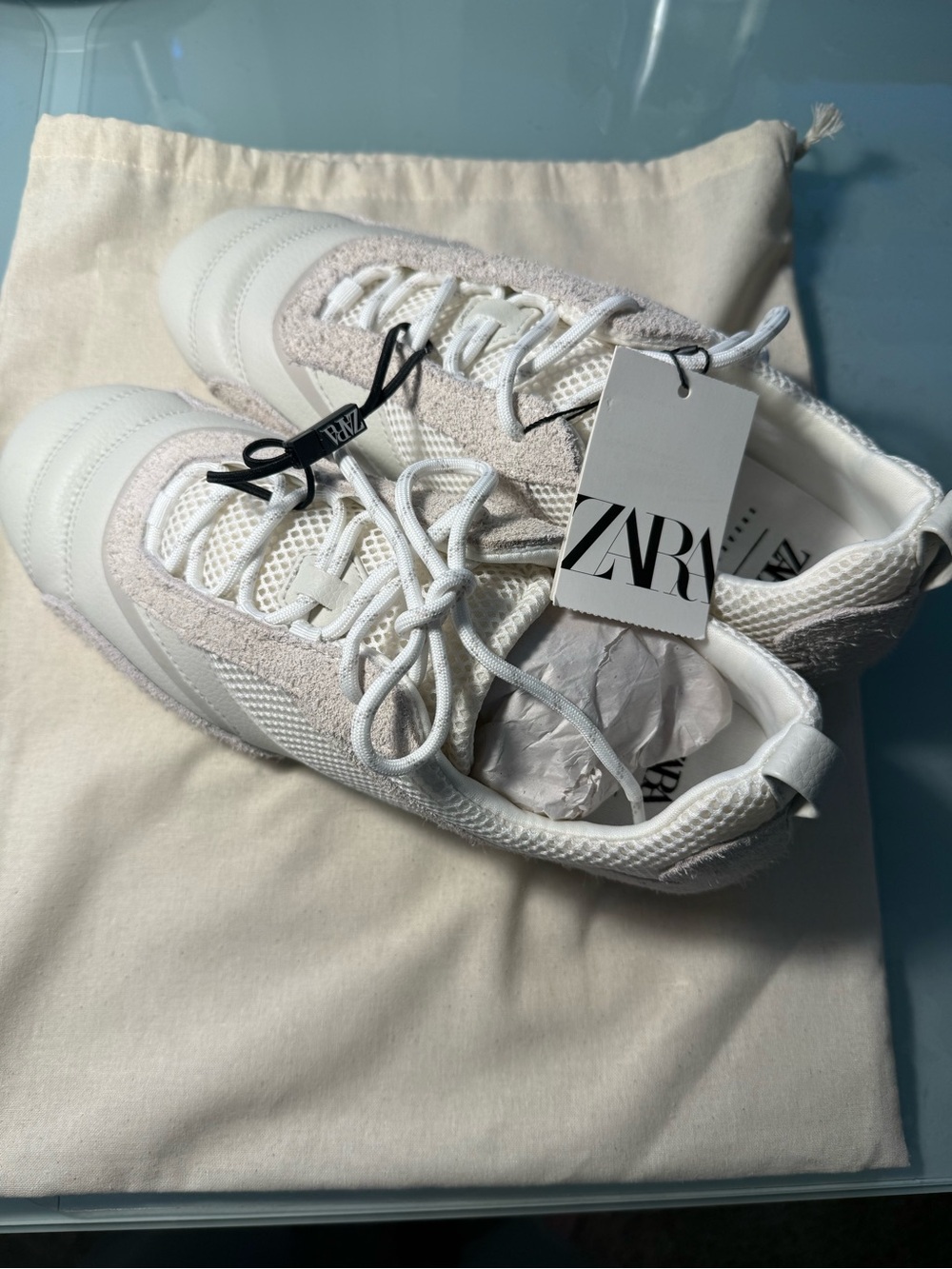 NWT Zara Woman’s Contrasting Material Soft Running Sneakers Size US9/ EU40